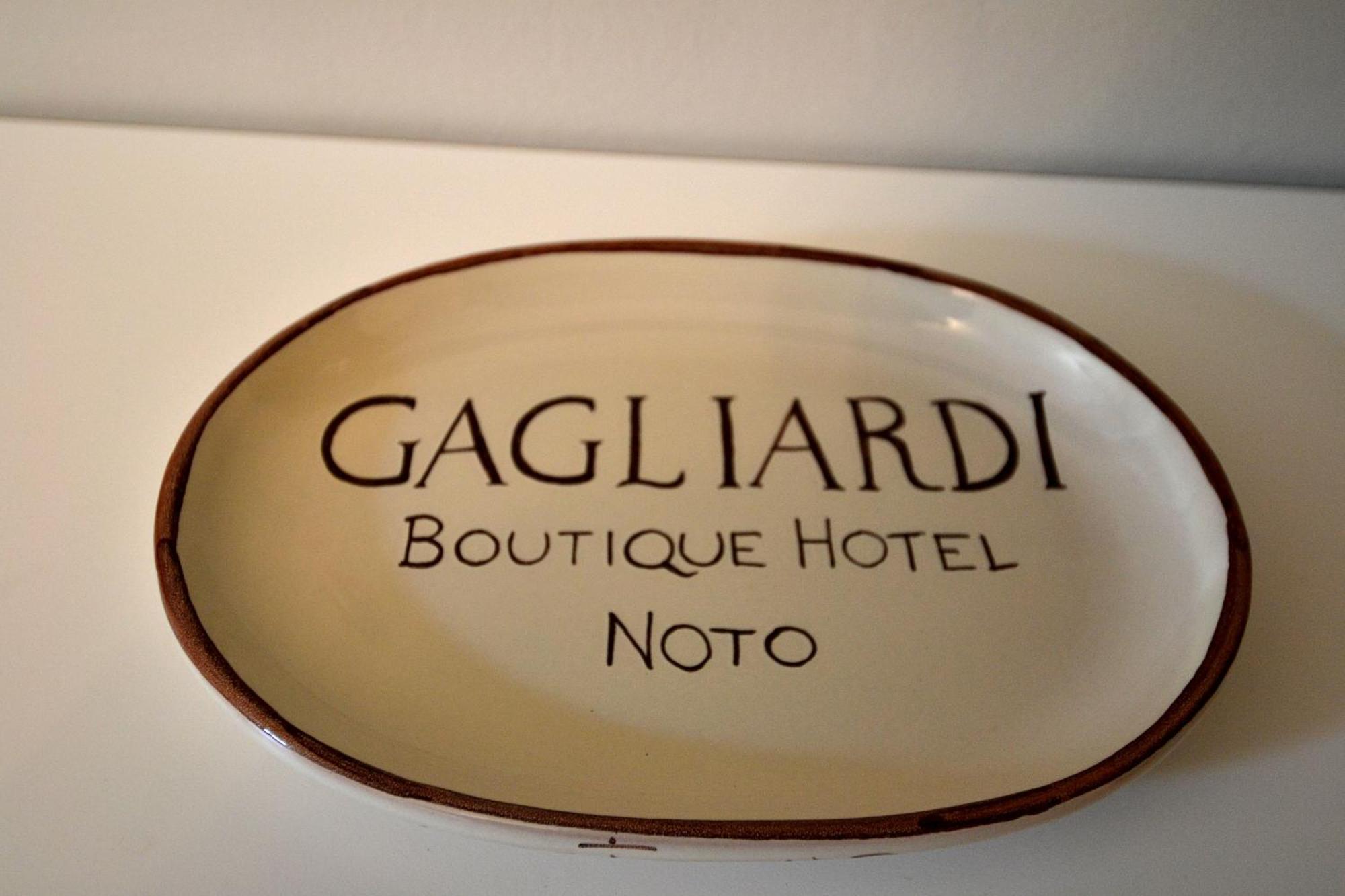 Gagliardi Boutique Hotel Noto Habitación foto